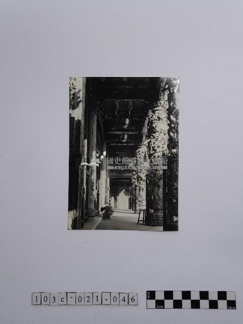 黃則修攝女童藏品圖，第1張