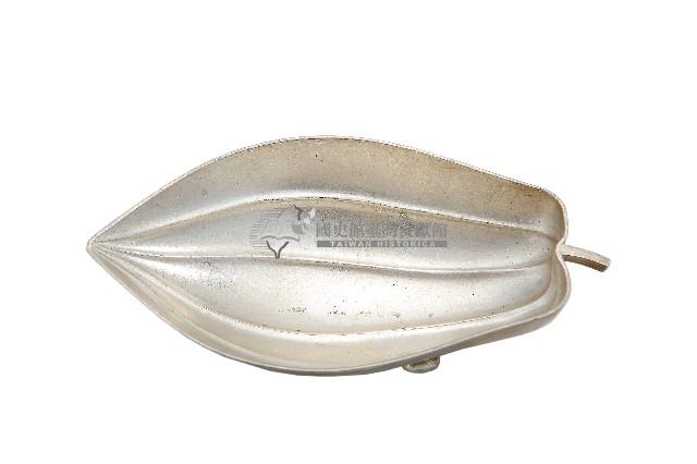 錦綾堂款銀製木瓜形皿藏品圖，第1張