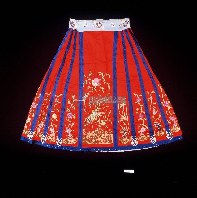 紅色吉祥繡樣八十壽服下裙藏品圖，第1張