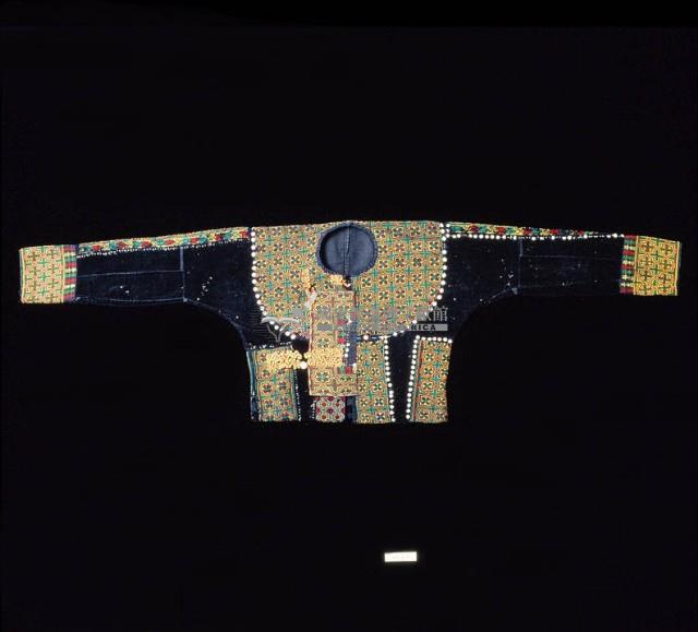 魯凱族男上衣藏品圖，第1張