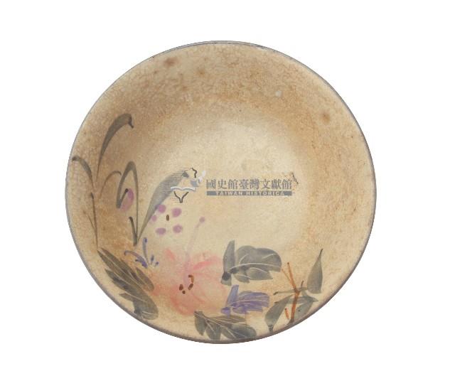 彩繪黃地折枝花卉紋大碗藏品圖，第1張