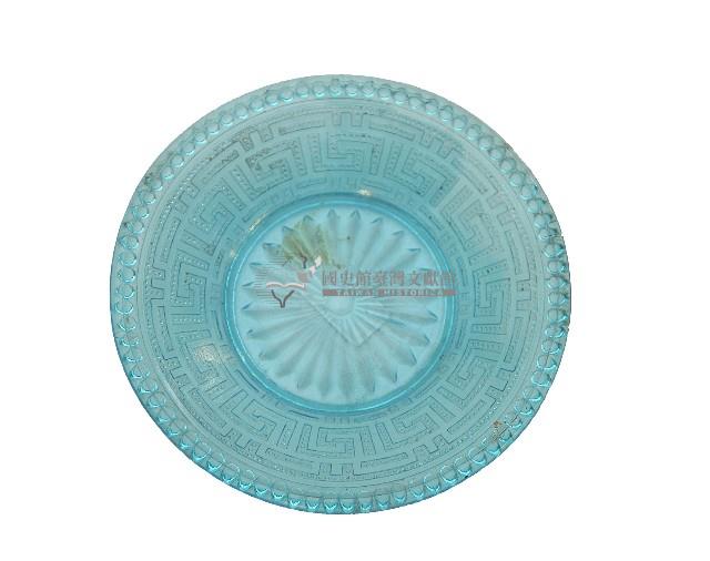 淺青色夔紋玻璃碟藏品圖，第1張
