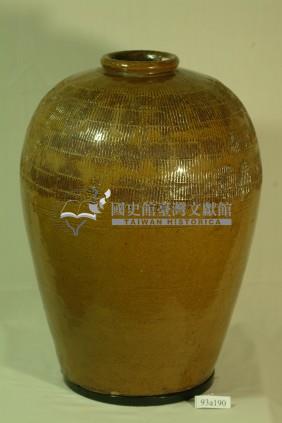 印款棕紅釉拍打印紋窄口豐肩式陶甕藏品圖，第1張