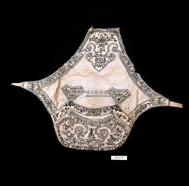 福壽雙全刺繡單層白肚兜藏品圖，第1張