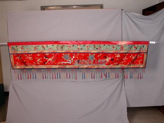 紅色吉祥繡樣床簾藏品圖，第1張