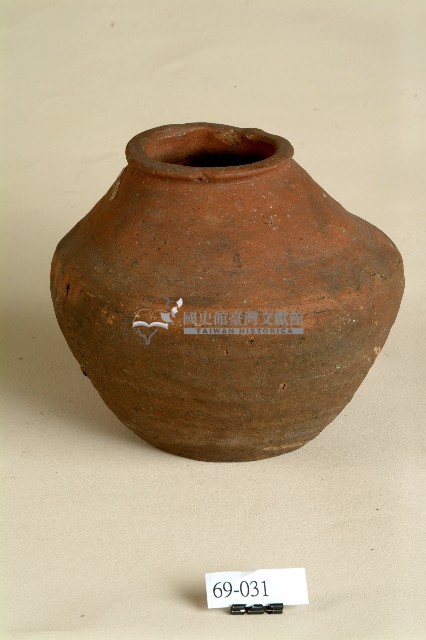 小口長頸陶甕藏品圖，第1張