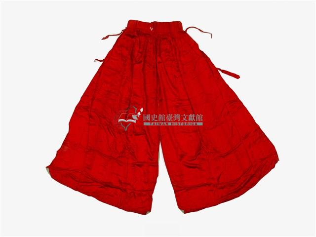 紅色素面裙樣戲服藏品圖，第1張