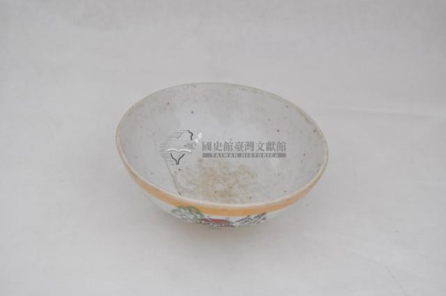 巴商會製款彩繪樓閣雞紋碗藏品圖，第1張