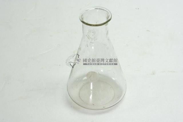 窄口圓錐形透明玻璃量杯藏品圖，第1張