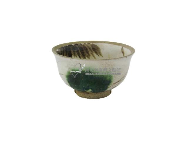 白地彩繪花草紋陶碗藏品圖，第1張