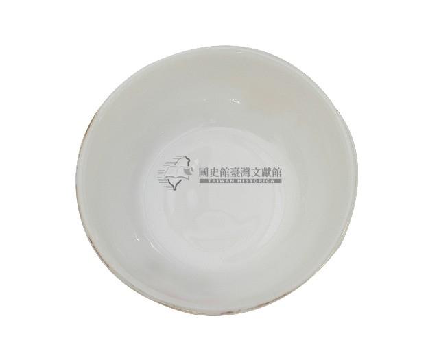 白釉彩飾折枝玻璃碗藏品圖，第1張