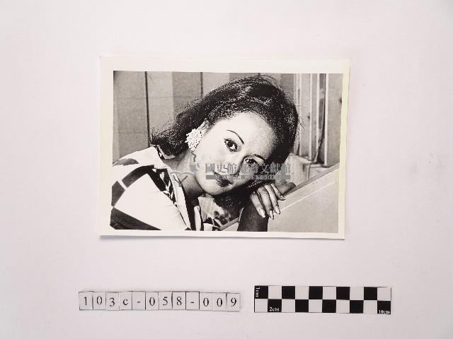 黃則修攝女藝人7藏品圖，第1張