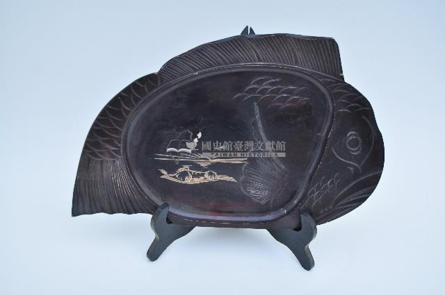 木製魚型裝飾板藏品圖，第1張