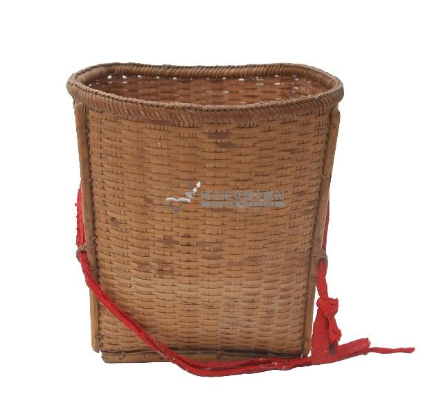 揹籠藏品圖，第1張