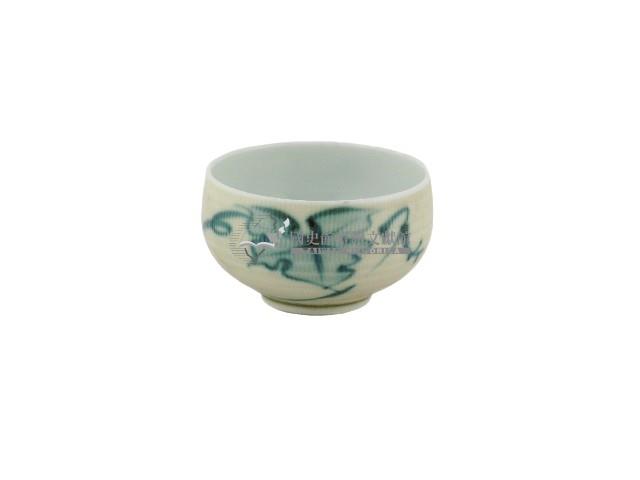 白地綠釉荷葉紋瓷杯藏品圖，第1張