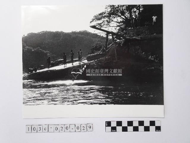 黃則修攝碧潭晨泳藏品圖，第1張