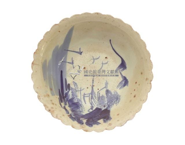 青花寫意山水紋輪花型深腹碗藏品圖，第1張