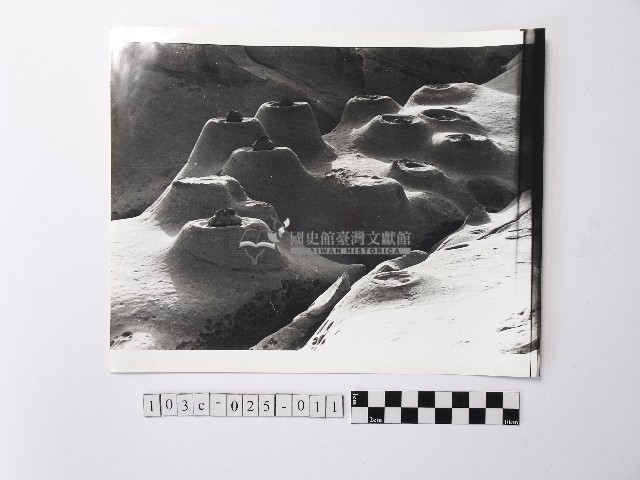 黃則修攝野柳地景燭臺石藏品圖，第1張