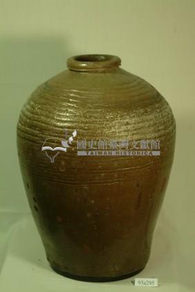 褐綠釉拍打印紋窄口豐肩式陶甕藏品圖，第1張