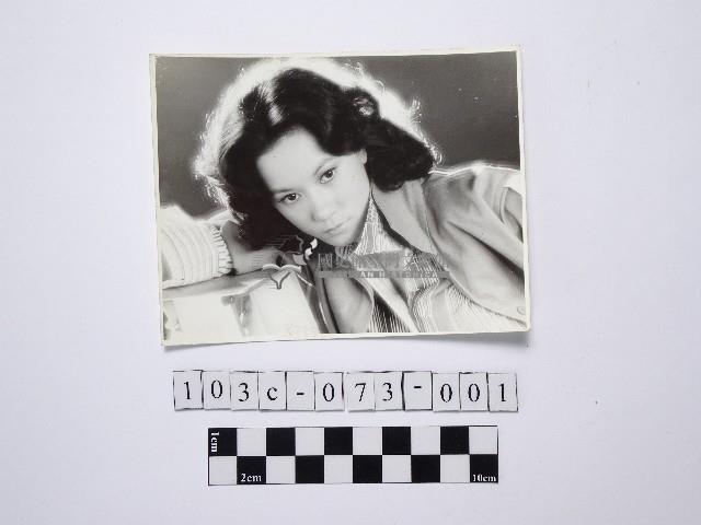 黃則修攝女藝人1藏品圖，第1張