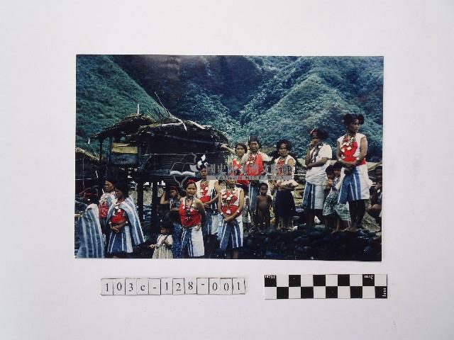 黃則修攝達悟族族人藏品圖，第1張