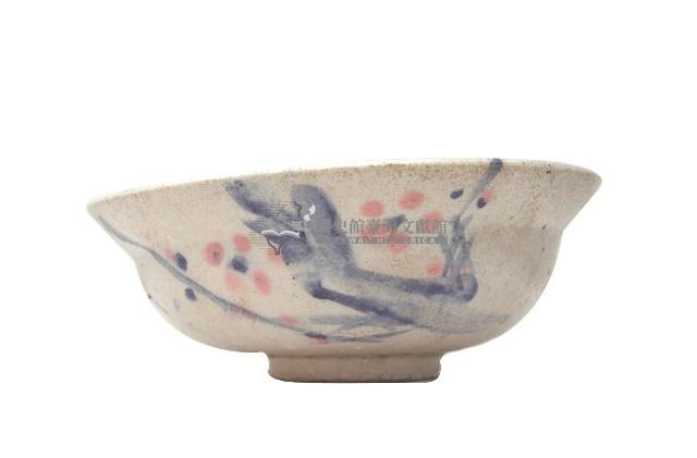 青花彩繪櫻花紋折沿大碗藏品圖，第1張