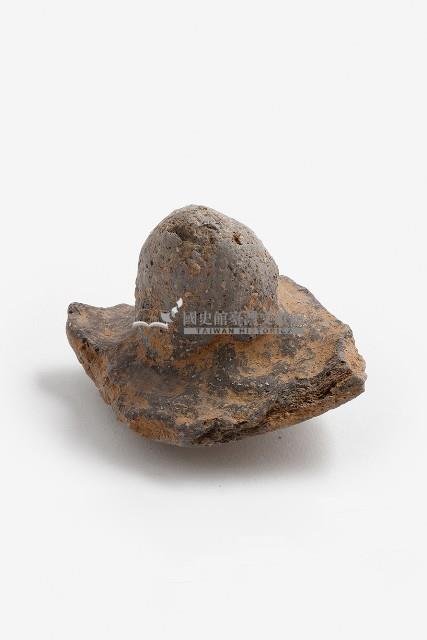 陶製圓形蓋鈕（殘）藏品圖，第1張