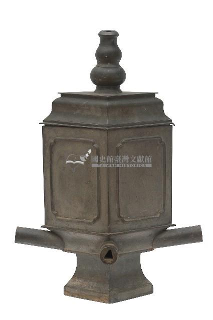 錫製葫蘆鈕方形四管柱香油臺藏品圖，第1張