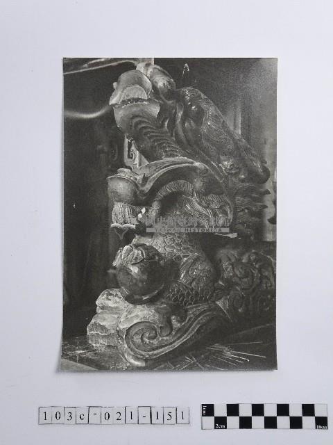 黃則修攝龍飾藏品圖，第1張