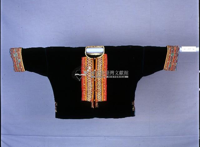 排灣族織紋黑色長袖上衣藏品圖，第2張