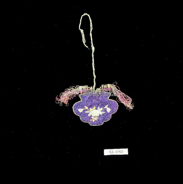 紫色花卉圖樣刺繡袋藏品圖，第1張