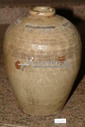 米白釉拍打印紋窄口豐肩式陶甕藏品圖，第1張