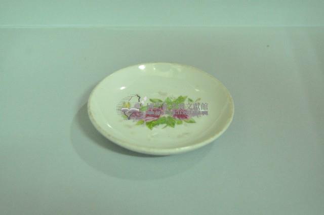 白地印花彩繪折枝玫瑰紋瓷碟藏品圖，第1張