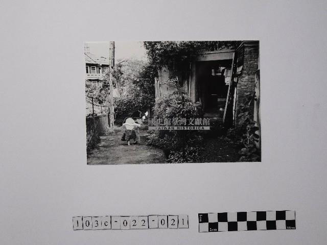 黃則修攝婦女藏品圖，第1張