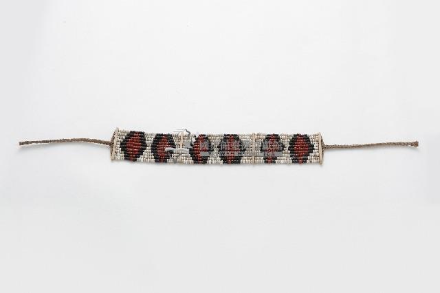 布農族頸飾藏品圖，第1張