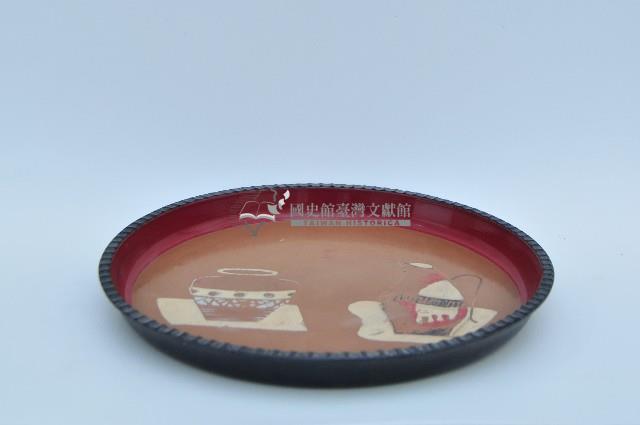 漆繪罐紋塑膠圓形茶盤藏品圖，第1張