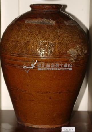 紅露酒印紅棕釉拍打印紋窄口豐肩式陶甕藏品圖，第1張