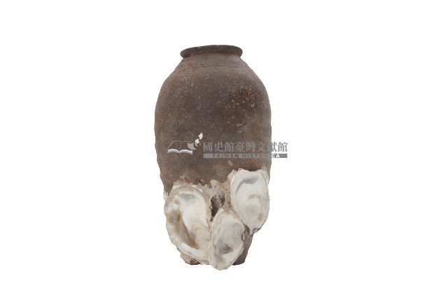 褐釉長瓶(海撈陶器)藏品圖，第1張