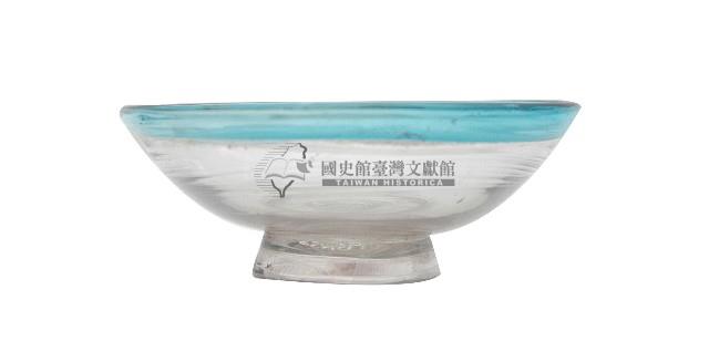 淺藍口透明玻璃碗藏品圖，第1張