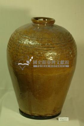 紅棕釉拍打印紋窄口豐肩式陶甕藏品圖，第1張