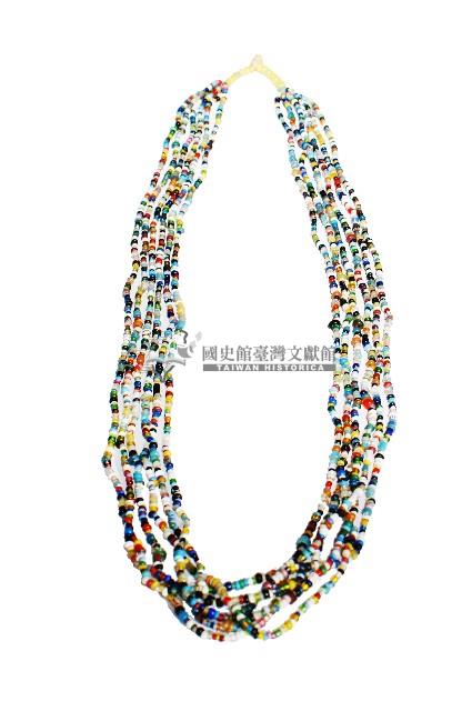阿美族六連琉璃珠飾藏品圖，第1張