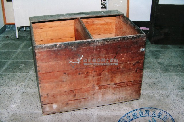 米舖用方型米桶藏品圖，第1張