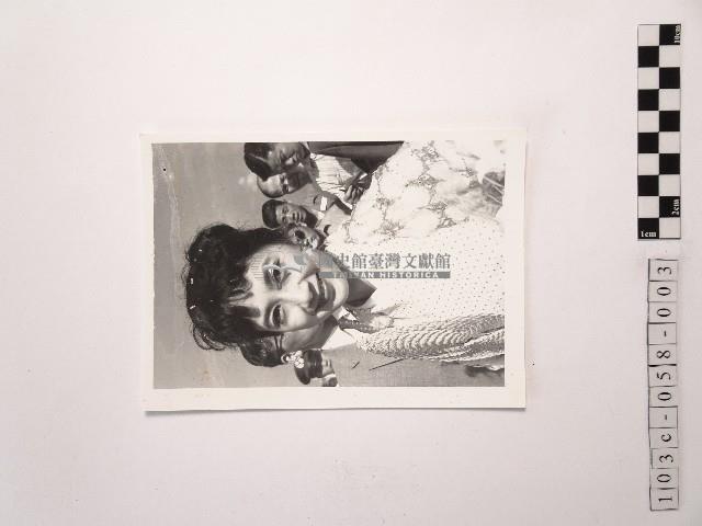 黃則修攝女藝人1藏品圖，第1張