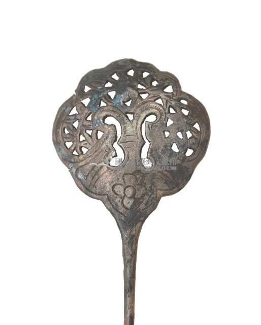 金屬製雕花髮釵藏品圖，第1張