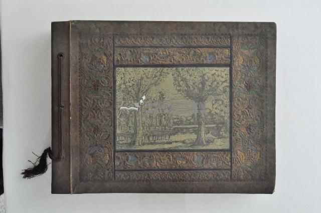 學生相簿及家族相片藏品圖，第1張