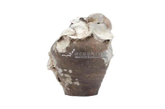 褐釉小口陶罐(海撈陶器)藏品圖，第1張