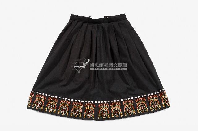 排灣族黑色女長裙藏品圖，第1張
