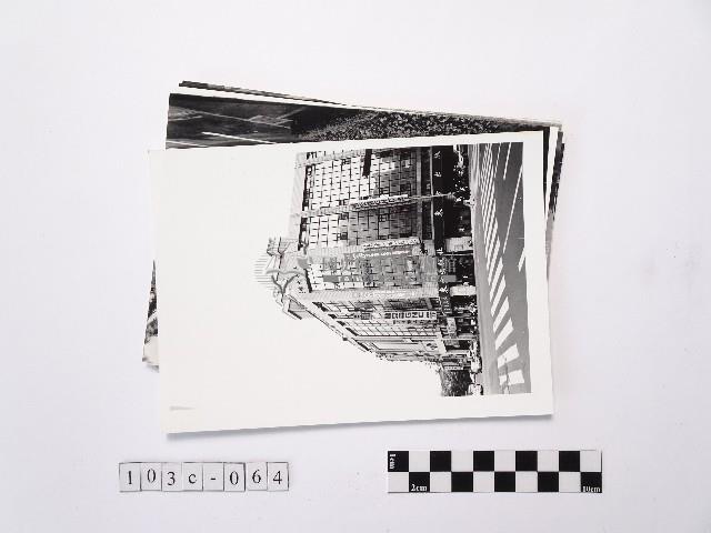 黃則修攝街景系列照片藏品圖，第1張