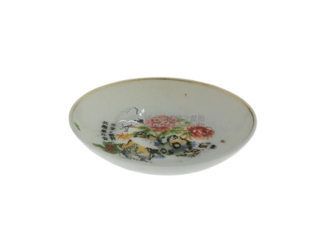 彩繪題詩花草洞石紋瓷碟藏品圖，第1張