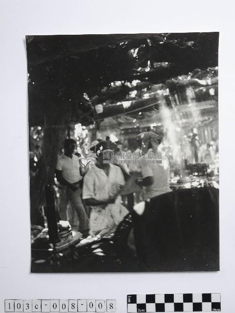 黃則修設童乩的祈禱藏品圖，第1張